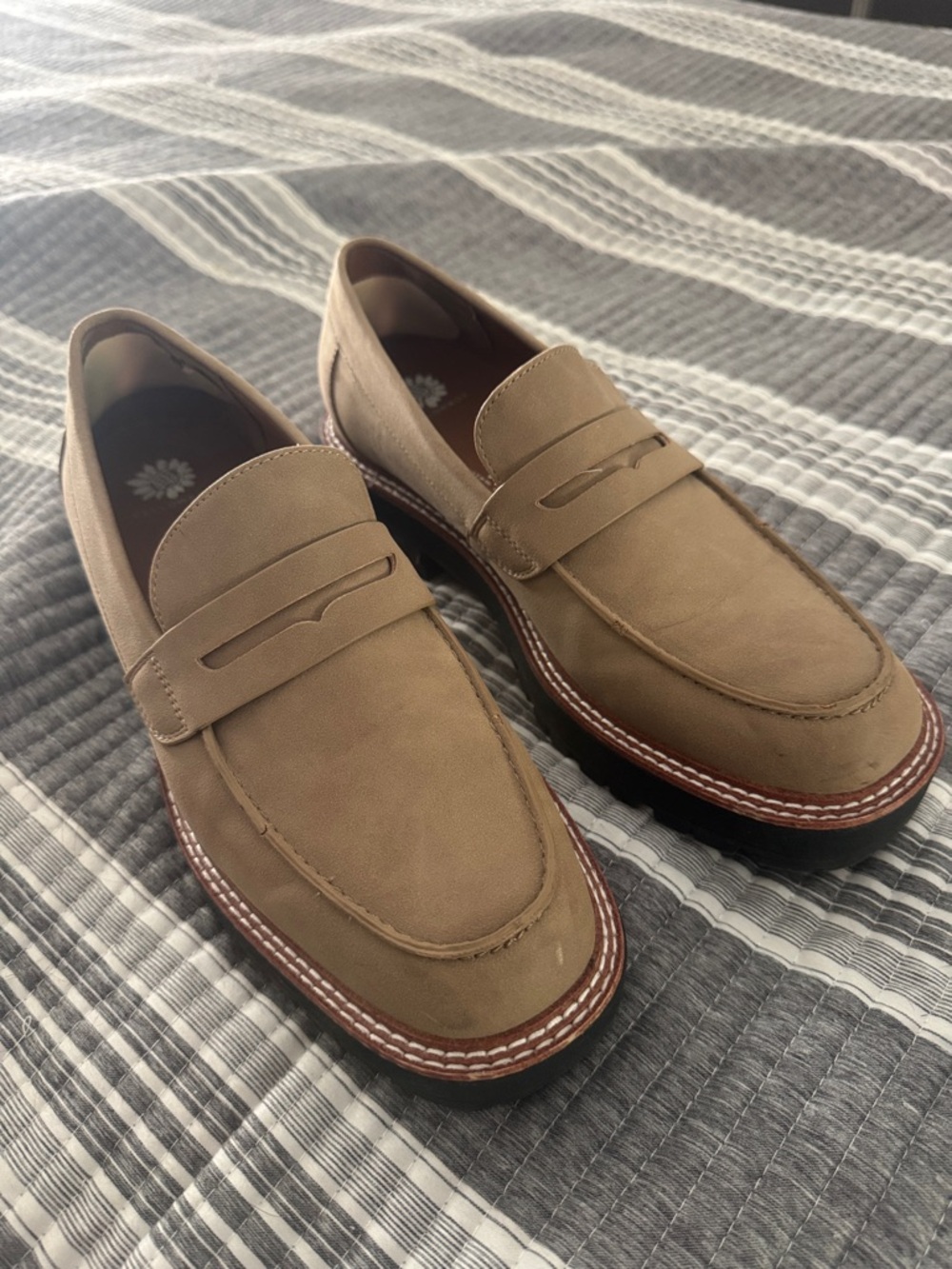 Women’s Beige Yellow Box Penny Loafers - Classic Slip-On Dress Shoes- Size 9.5